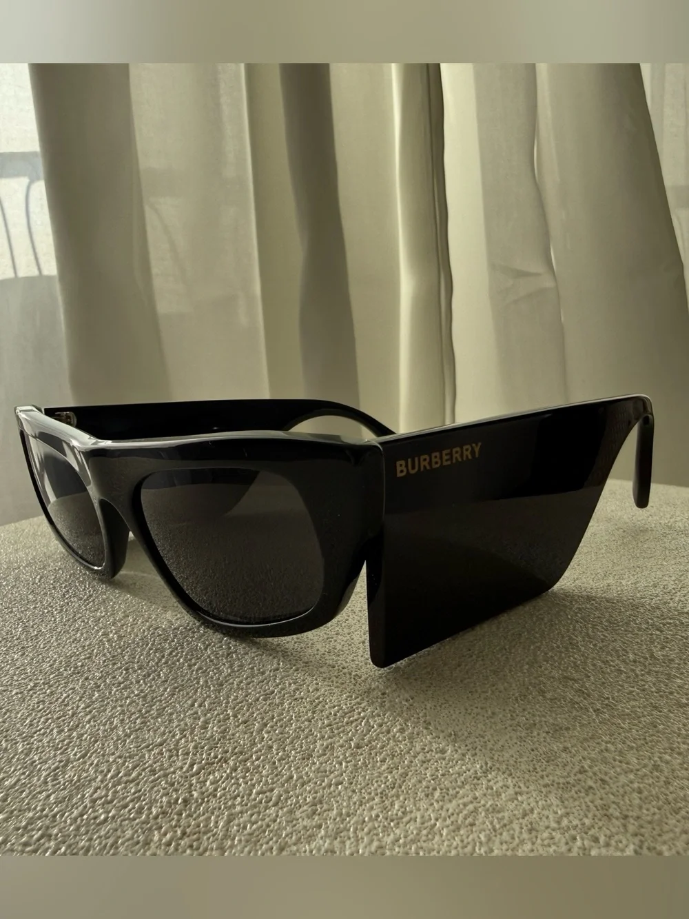 Burberry Black Cat-Eye Sunglasses with Tan Case - NWT